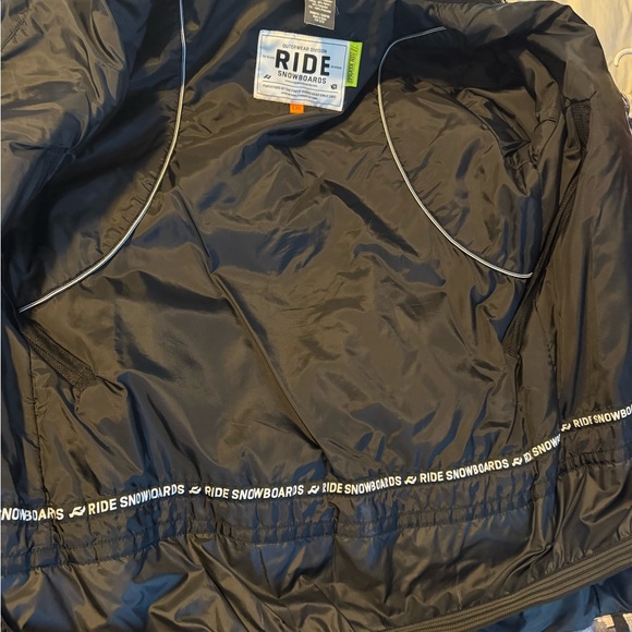 ❗️💲SALE💲❗️RIDE Stratta HD II snowboard/ski jacket EUC! - Picture 9 of 9